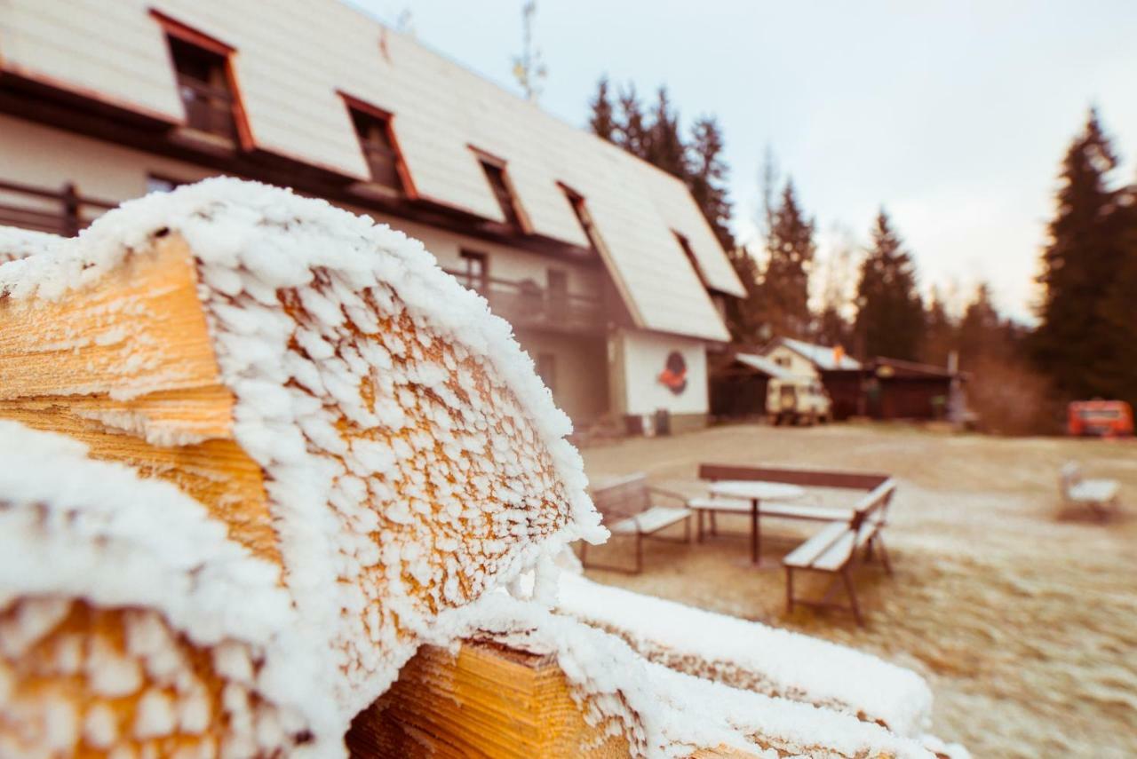 Horský hotel Kozubová Dolní Lomná Exteriér fotografie